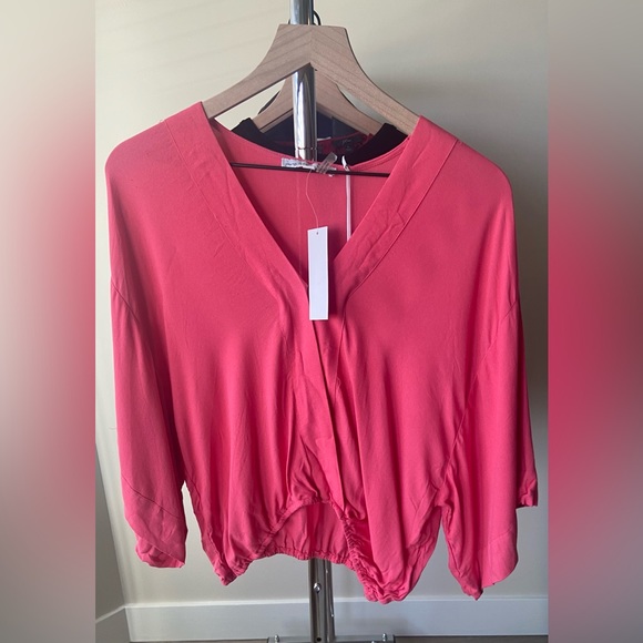 XS 🔖 YOUNG BROKE & FABULOUS Blouse Top Pink - Picture 2 of 7
